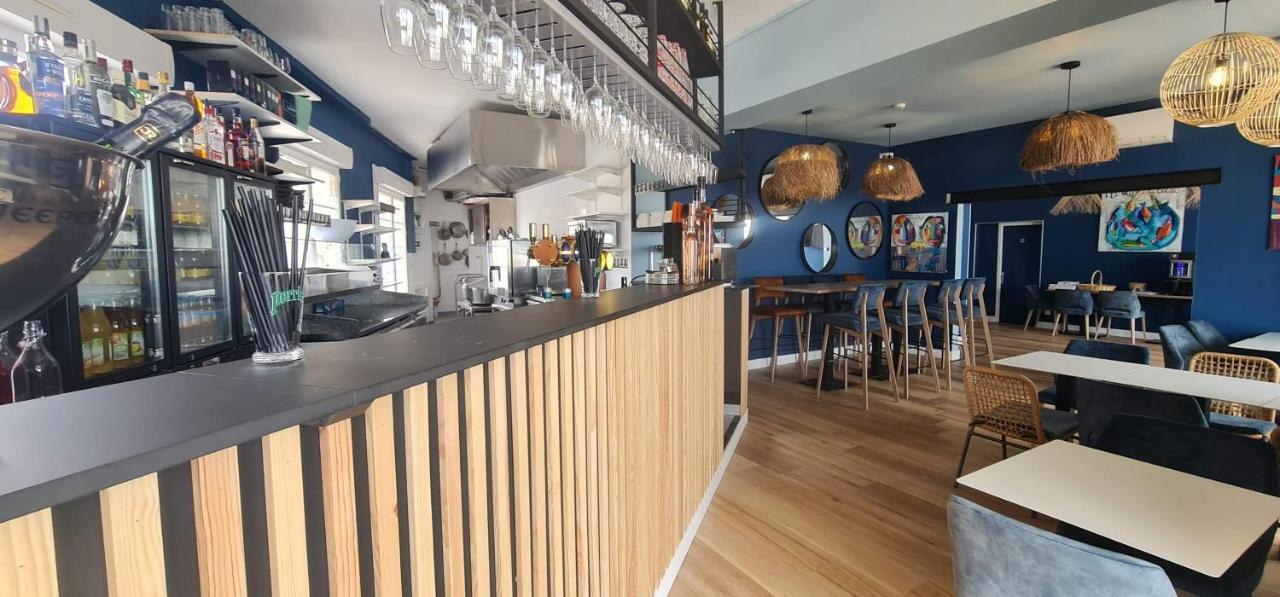 Hotel Restaurant L'Atelier Des Cousins Châtelaillon-Plage Екстериор снимка